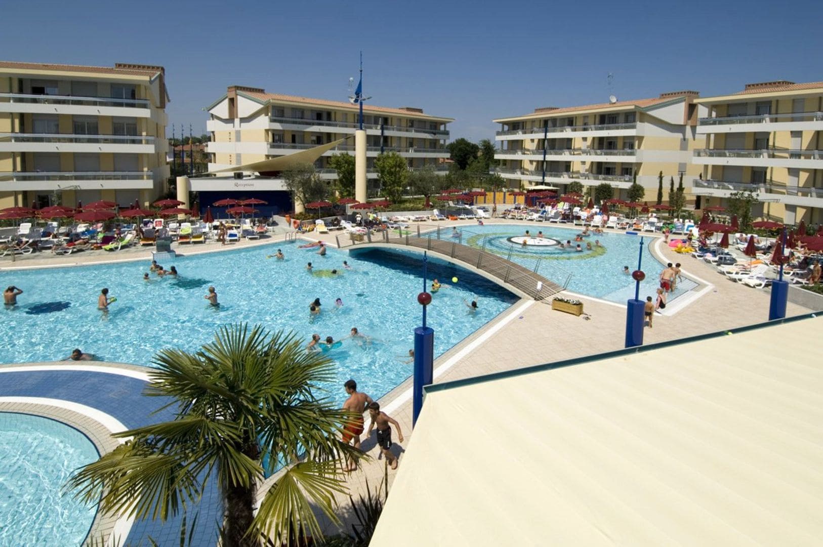 Poolbereich des Villagio Planetarium Resorts.